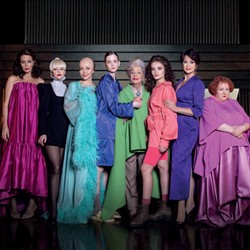 Восемь любящих женщин