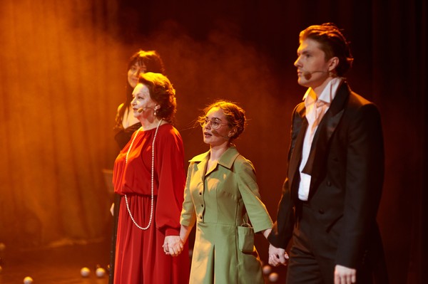 Семью восемь