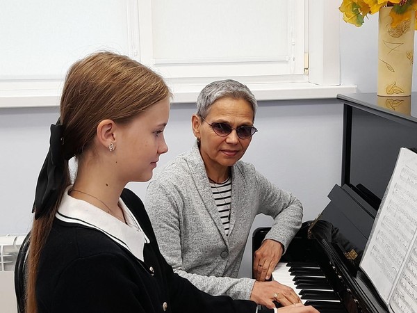 Мастер-класс «Работа над штрихами в классе фортепиано»