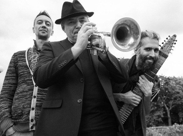 Zal Juglar Trio. Дни Че Гевары