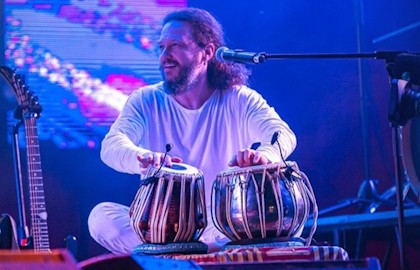 Геннадий Лаврентьев & Chemistry Loops