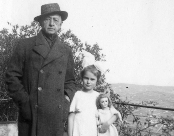 История фотографии «Иван Бунин и Оля Жирова»