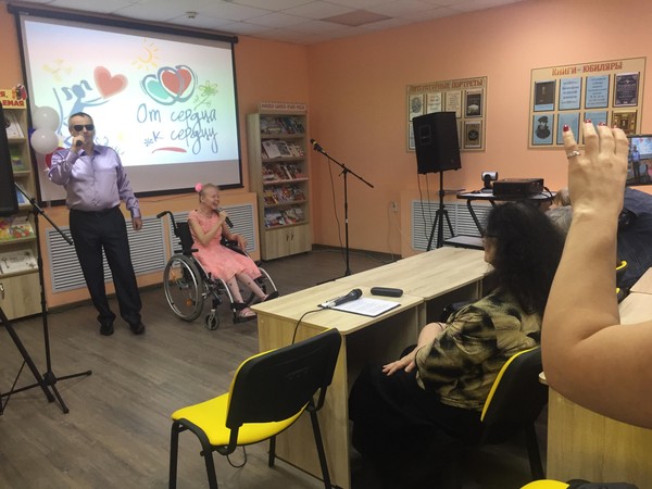 «Со светом в душе»: республиканский фестиваль творчества незрячих и слабовидящих