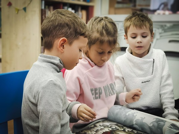 Литературная программа «Экскурсия по книжным полкам»