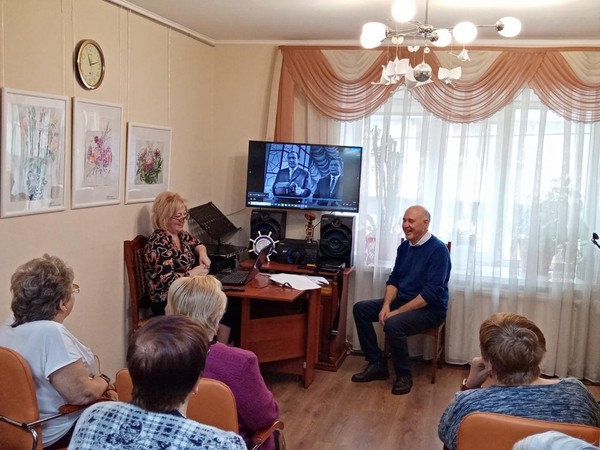 Музыкальная тематическая программа из цикла «ХХ-й век. Эстрада. Любимые имена»