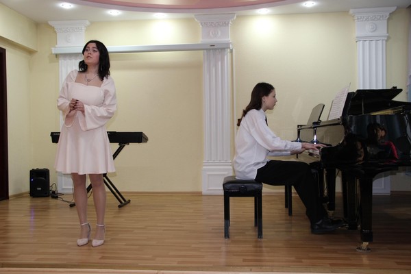 «Лейся, песня»