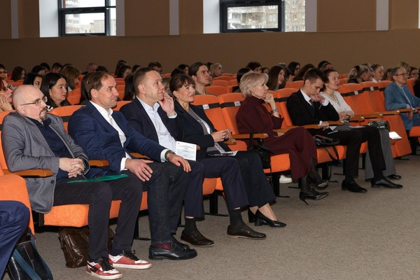 СМАРТ-ПРОФИЛАКТИКА: ЦИФРОВЫЕ ВОЗМОЖНОСТИ ПРОТИВ ЗАВИСИМОСТЕЙ