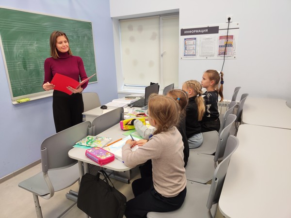 Познавательный час «Народные инструменты в современной массовой культуре»