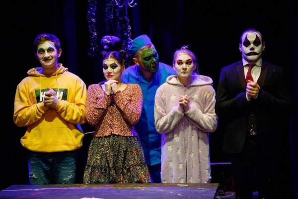 Спектакль «Игра в фанты»