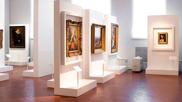 Экскурсия «Обзор картинной галереи Главного здания»