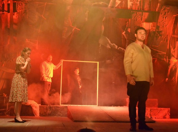 Специальный показ спектакля «Невыплаканные слёзы»