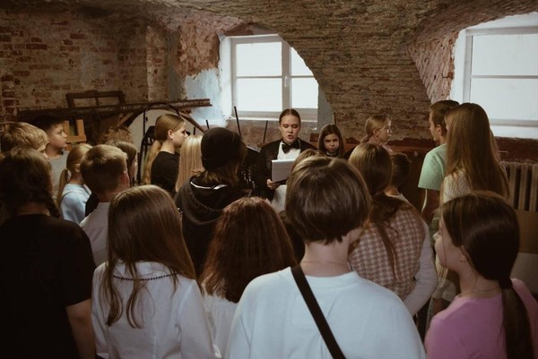 Игра-путешествие «Тайны дворца. Потерянные сокровища Екатерины II»