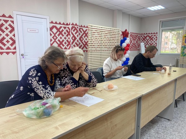 Заботливый четверг. Мастер-класс по вязанию крючком «Квадрат»