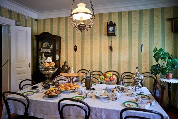 Программа «У Павловых за чашкой чая»