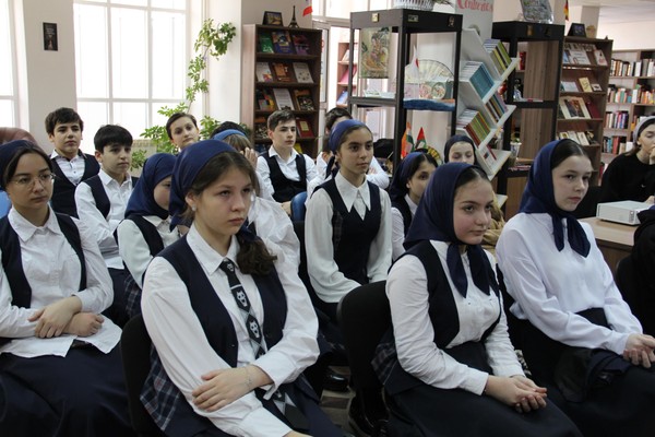 Творческий портрет «Роберт Стивенсон: 175 лет магии»