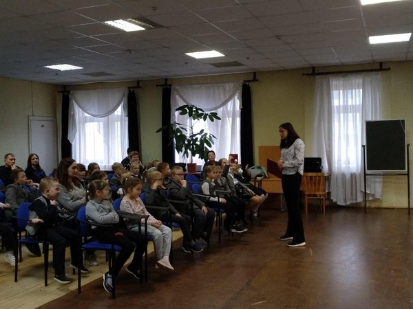 Концерт-беседа на тему «Эти волшебные музыкальные инструменты!»