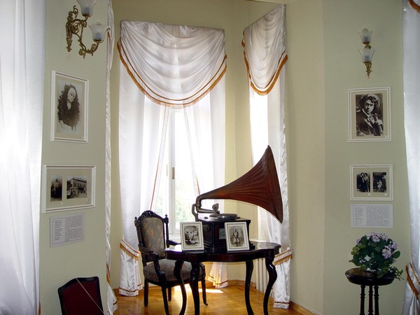 Музейный урок «Жизнь, посвященная искусству»