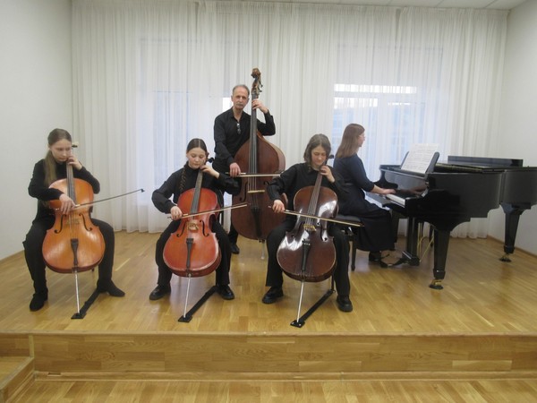 Лекция концерт «Всюду музыка слышна»