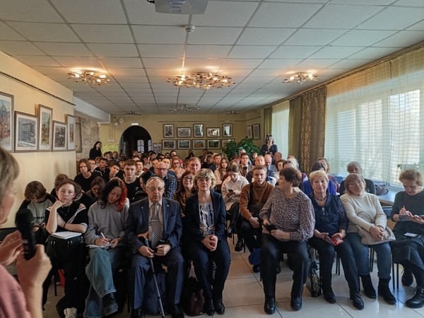 «Мир соткан из милых созвучий» –презентация книги