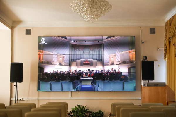 Виртуальный концертный зал представляет концерт к 130-летию немецкого композитора Пауля Хиндемита