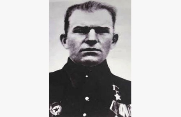 Тематическая беседа «Герой Советского Союза А. С. Личинко»