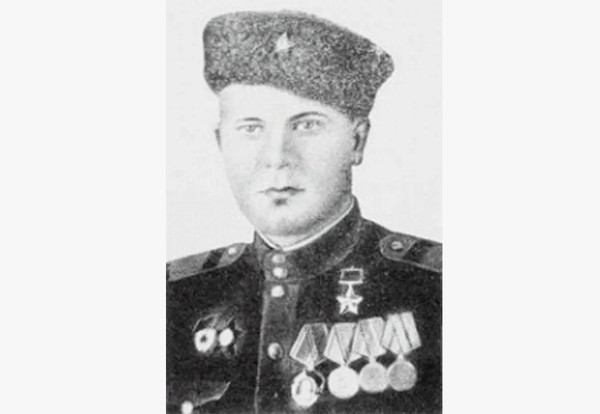 Тематическая беседа «Герой Советского Союза В. И. Александров»