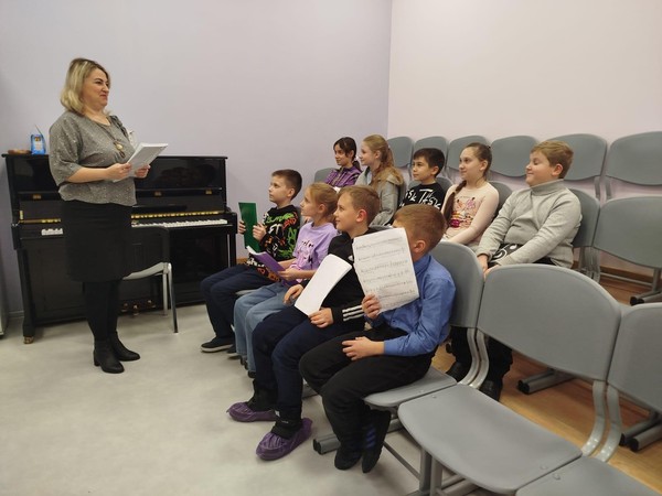 Лекция «Всенародно любимый поэт песенник»