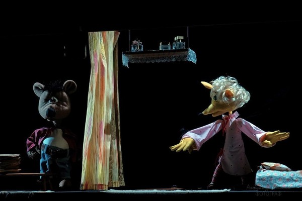 Спектакль «Соседи»