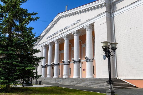 Мюзикл «Девчата»