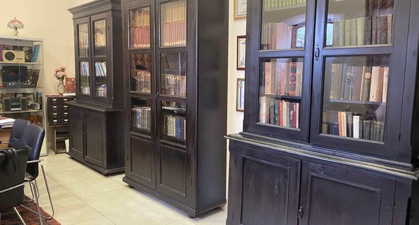 Экскурсия «Старинных книг мерцают корешки»