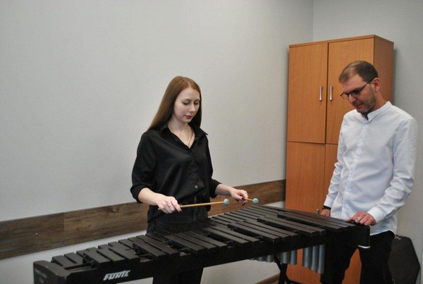 Мастер-класс по игре на ударных инструментах