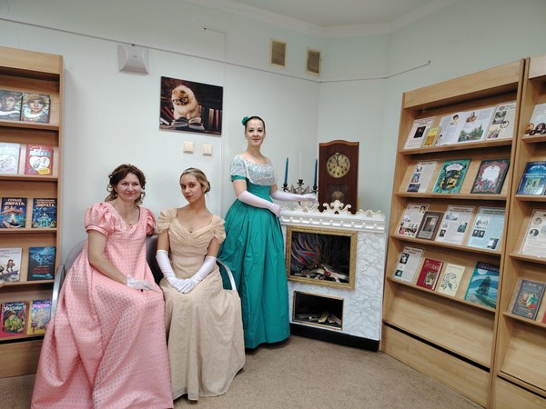 Литературная программа «Код эпохи: от «Горя от ума» до «Шинели»