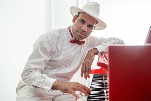 «Red and White»: концерт кубинского пианиста Сандора Торреса