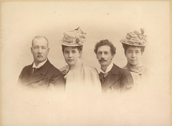 Лекция «Младшие дочери Павла Третьякова. Любовь Гриценко-Бакст и Мария Боткина»