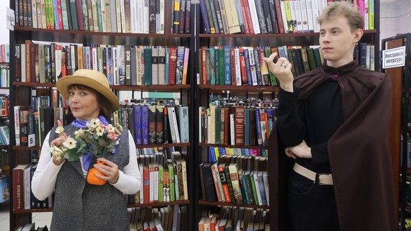 Литературная игра «Маскарад улик»