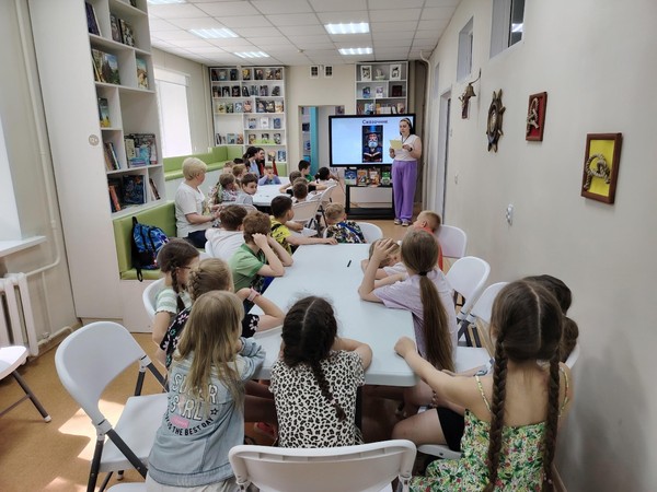 Интерактивное чтение «От улыбки хмурый день светлее»