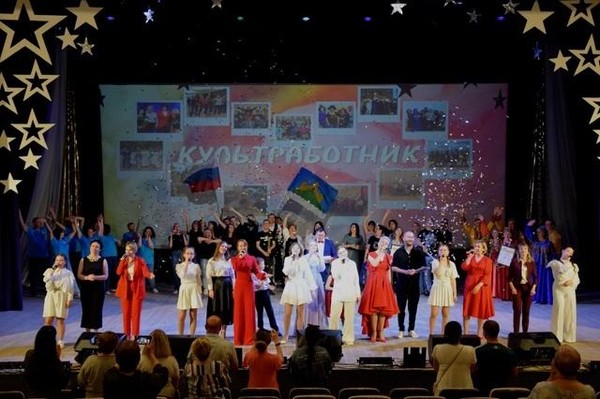 Выставка головных уборов «Связь времен»