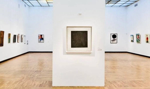 Лекция «Живопись русского авангарда: Казимир Малевич и его «Черный квадрат»