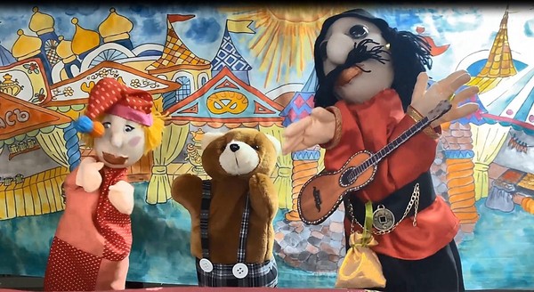 Кукольный спектакль «Как цыган с медведем подружился»