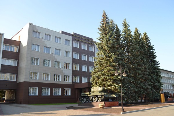 Беседа «Учебные заведения ВДВ: Омский автобронетанковый инженерный институт»