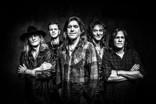 «Круиз» Матвея Аничкина