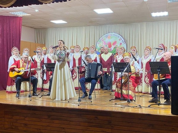 Праздничная программа «Малая Родина- большая история»