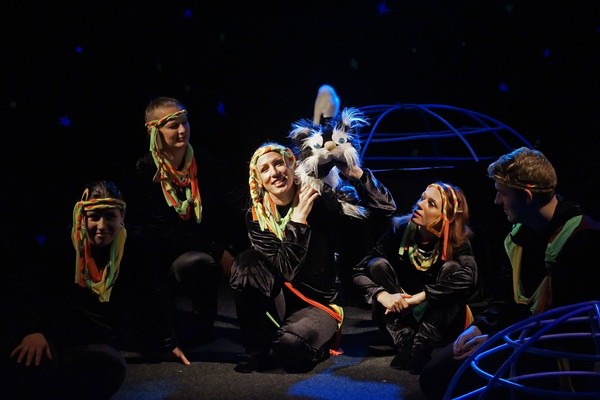 Спектакль «Кошка, которая гуляла сама по себе»