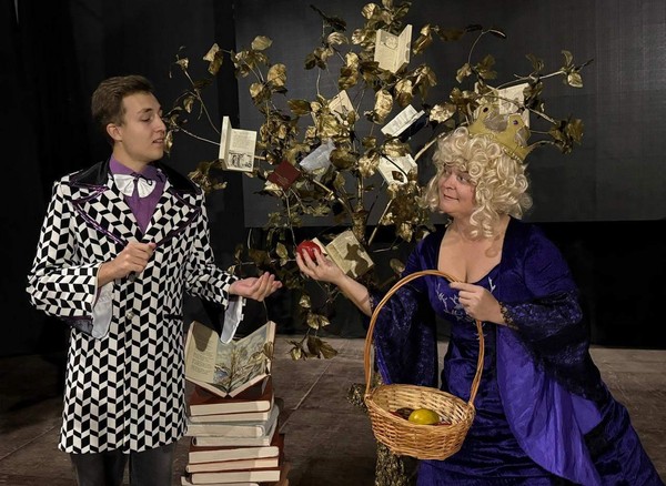 Спектакль «Откуда берутся сказки?»