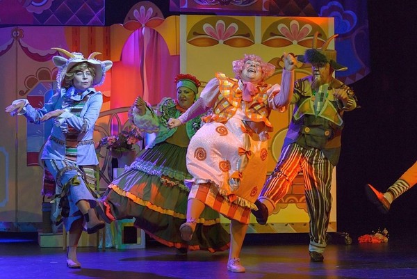 Спектакль «Кошкин дом»