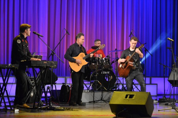 Городской фестиваль-концерт вокально-инструментальных ансамблей «Мамина пластинка»