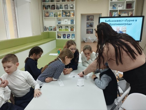 Литературный час «Барабанщики, вперед!»