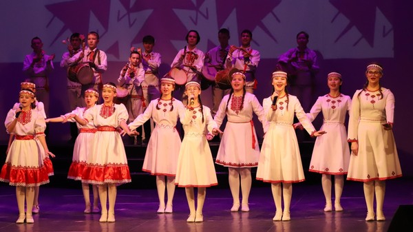 Ший памаш-йоча-влак» («Серебряный родник-дети»)