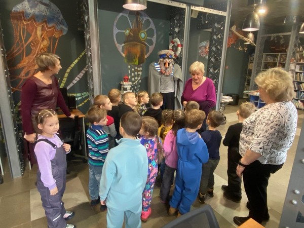 Открытие выставки работ Жени Брукиш и квест к открытию выставки «Акварельная иллюстрация»