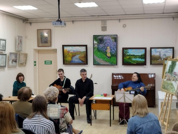 Литературно-музыкальная гостиная «Еще раз про любовь»